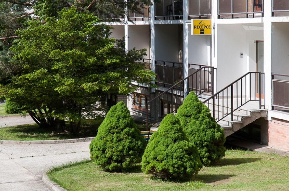 Hotel Radejov Knezdub Eksteriør bilde